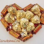 сердце из конфет фото